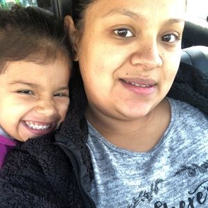 Meet your Posher, Estefania